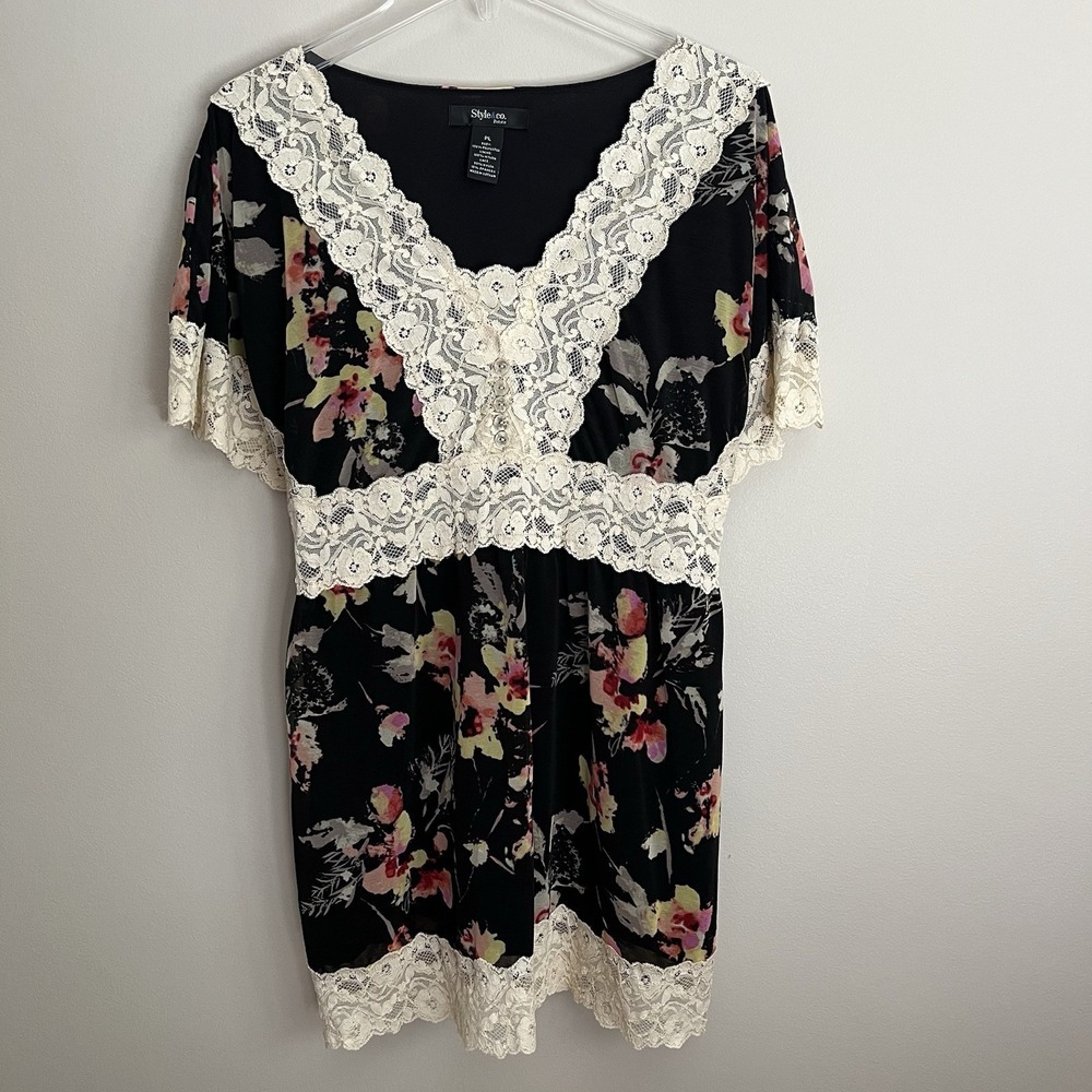 Y2K Floral And Lace Babydoll Coquette Top Size PL Whimsigoth Dark Romantic